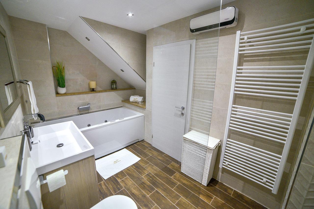 Holiday House Mala Sinj Eksteriør billede